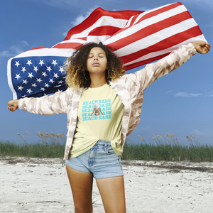 Beach Babe in Bikini with Floppy Sun Hat Women's Beach T-Shirt