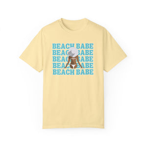 Beach Babe in Bikini with Floppy Sun Hat Women's Beach T-Shirt