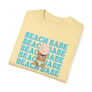 Beach Babe in Bikini with Straw Hat Women's Beach T-Shirt