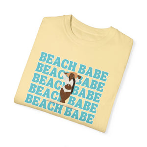 Beach Babe in Swim Suit with Sun Hat  Women's Beach T-Shirt