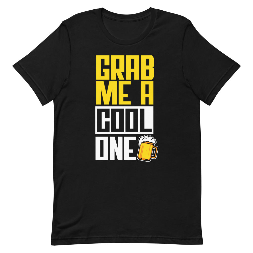 Grab Me A Cool One Men's Beach T-Shirt - Super Beachy
