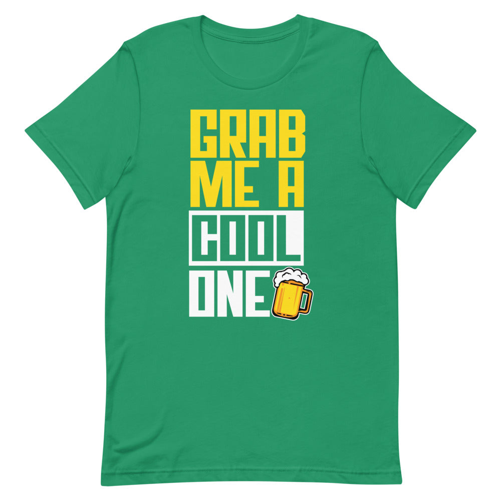 Grab Me A Cool One Men's Beach T-Shirt - Super Beachy