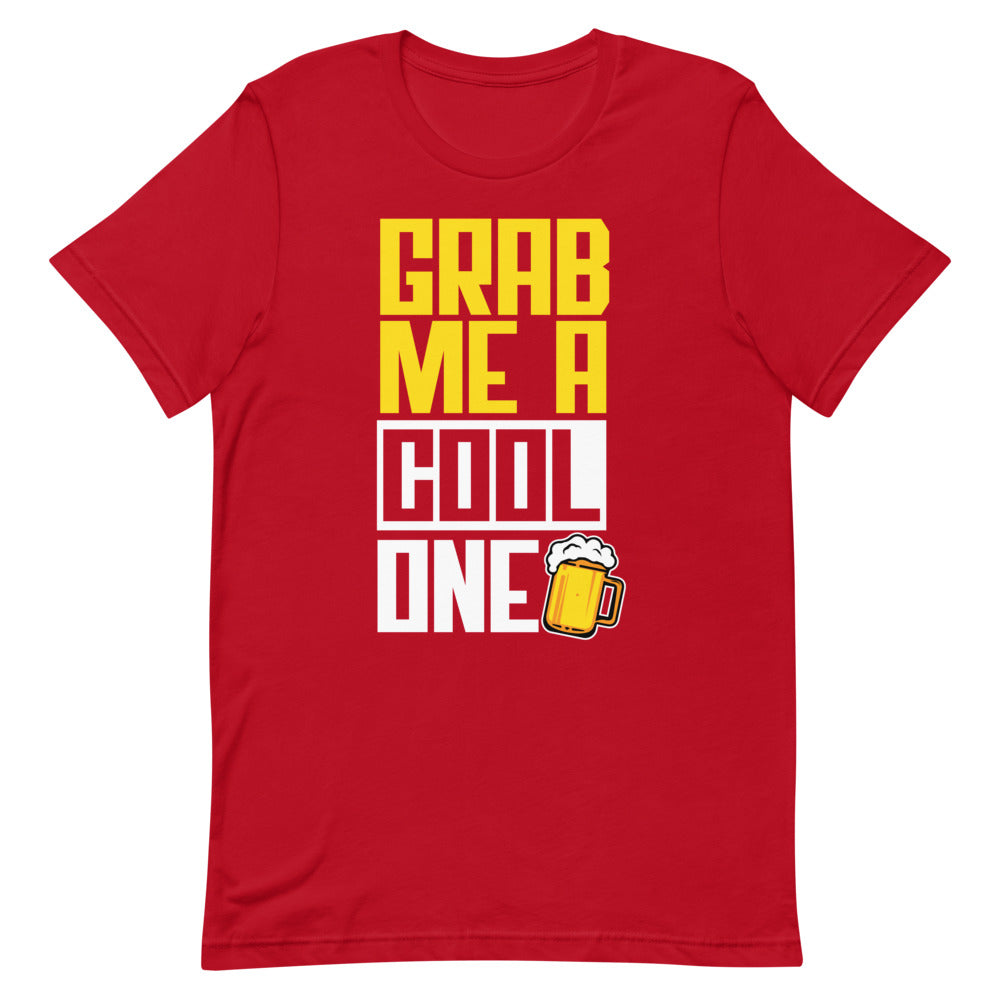 Grab Me A Cool One Men's Beach T-Shirt - Super Beachy